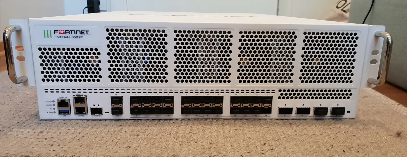 Front panel of a Fortinet FortiGate rack-mount firewall